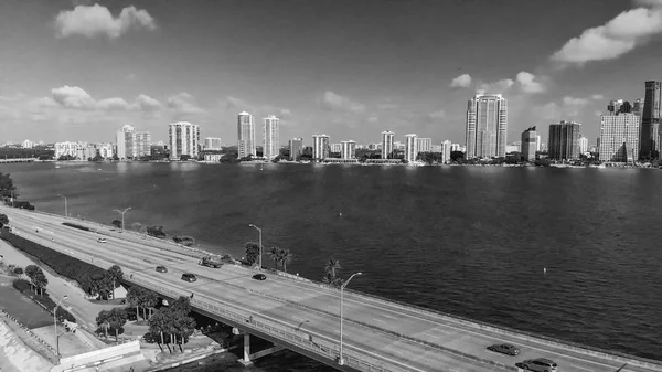 Rickenbacker Causeway Miami Florida Flygfoto Vacker Dag — Stockfoto