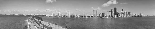 Miami Rickenbacker Causeway Panoramische Luftaufnahme Der Dämmerung — Stockfoto