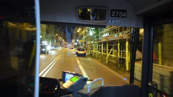 Metraje Moderno Autobús Caballo Interior Ciudad — Vídeos de Stock