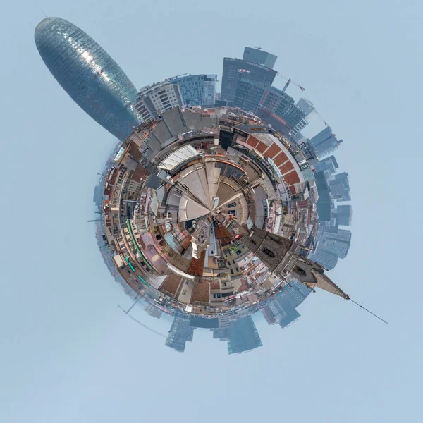 Pequeno Planeta Barcelona Com Edifícios Cidade Espanha — Fotografia de Stock