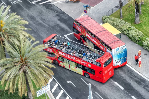 Barcelona Maj 2018 Sightseeingbussar Längs Stadens Vägar Barcelona Lockar Miljoner — Stockfoto