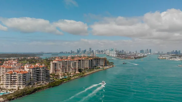 Güney Pointe Iskelesinden Miami Siluetinin Panoramik Havadan Görünümü — Stok fotoğraf