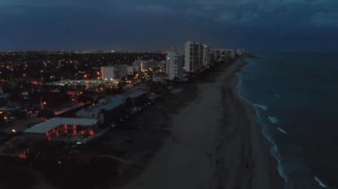 Boca Raton sokakları geceleri, Florida