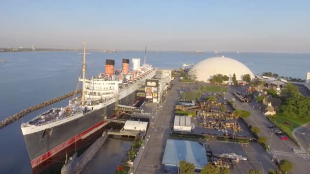 Luftaufnahme Der Queen Mary Angedockt Langen Strand Kalifornien — Stockvideo