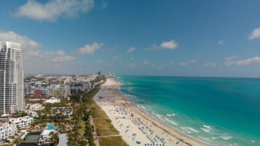 Miami Beach ve şehir manzarası Güney Pointe, havadan görünümü.