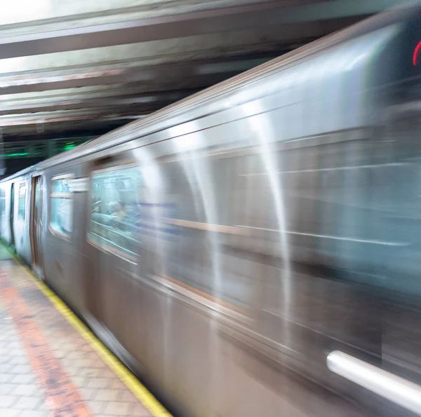 Rozostřené Scény New Yorku Stanice Metra — Stock fotografie