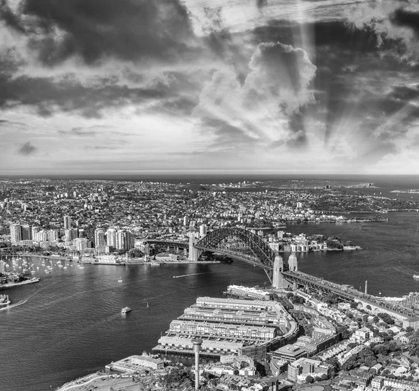 Helikopter Kilátással Sydney Harbor Híd City Skyline Ausztrália — Stock Fotó