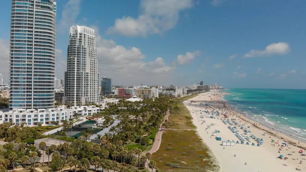 迈阿密海滩和城市天际线从南尖角 鸟瞰图 — 图库照片