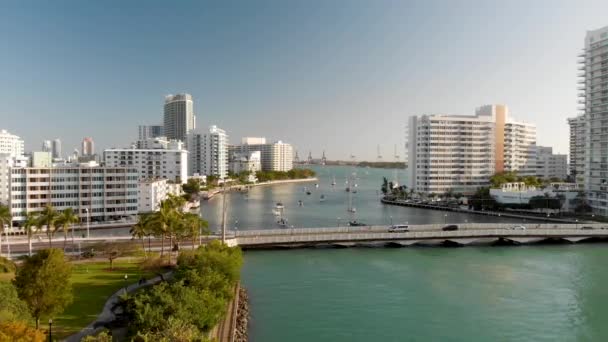 アメリカ合衆国 マイアミビーチ フロリダ州のスカイラインの眺め ビデオ — ストック動画