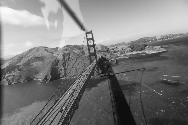 Overhead Flygfoto Över San Francisco Golden Gate Bron Från Helikopter — Stockfoto