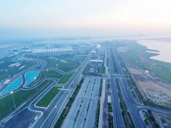 Ostrov Yas Abu Dhabi Letecký Pohled Město Pronájem Okruhu Soumraku — Stock fotografie