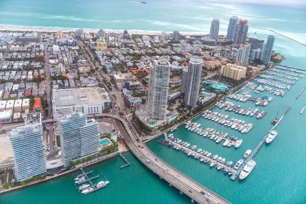 Miami Canal Macarthur Causeway Güney Pointe Park Helikopterden Görüntüleyin — Stok fotoğraf