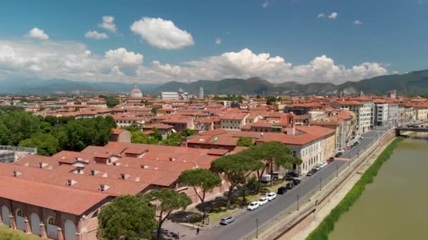 Pisa Zitadelle Und Lungarni Fluss Sonnigen Tag Italien — Stockvideo