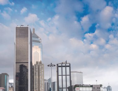 Hong Kong manzarası güzel bir akşam.