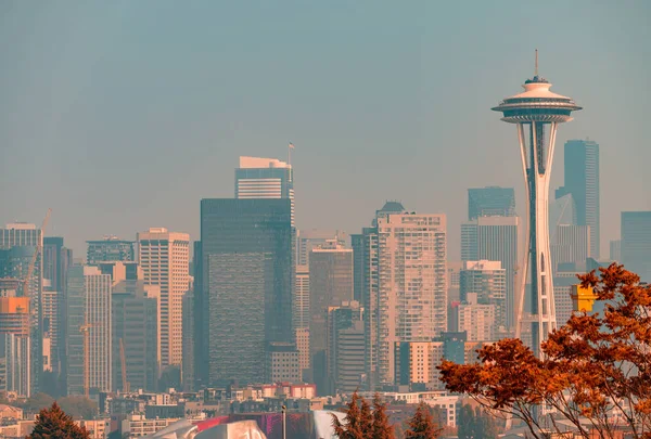 美国华盛顿秋季的西雅图天际线鸟瞰图 — 图库照片