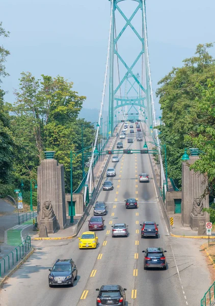 Lions Gate Bridge Trafik Vancouver Kanada — Stockfoto