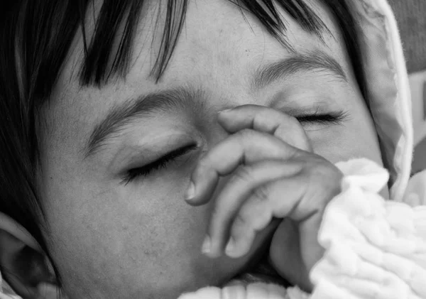 Baby Girl Śpi Wózku Belgia — Zdjęcie stockowe