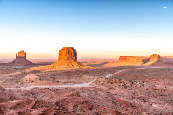 Rocks Buttes Monument Valley Sunset Full Moon — Stock Photo, Image