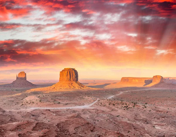 Skały Tyłki Monument Valley Zachodzie Słońca — Zdjęcie stockowe