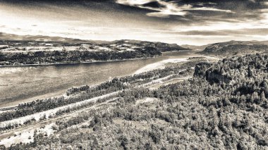 Columbia River Gorge, Oregon havadan görünümü.