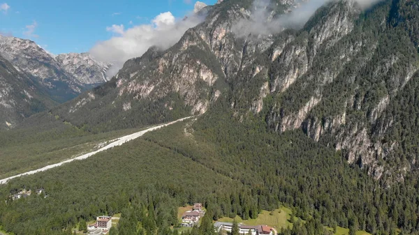 Panoramatický Letecký Pohled Krásné Alpin Hory Scénáře — Stock fotografie