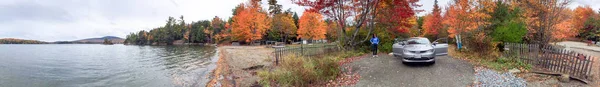 Lake Bomen Gebladerte Seizoen New England Panoramisch Uitzicht — Stockfoto