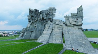 Dokuzuncu kale, Kaunas havadan görünümü.