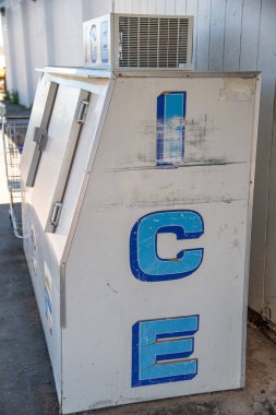 Buz otomat Distribütör makinesi.