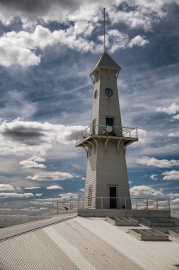 Geelong Pier kule üzerinde güzel bir güneşli sabah, Victoria, Avustralya.