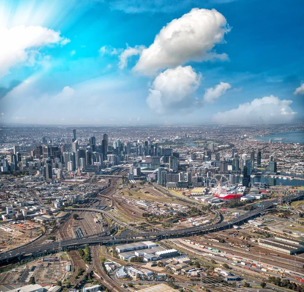 Αεροφωτογραφία Μελβούρνης Ουρανοξύστες Σιδηρόδρομους Και Διαπολιτειακούς Δρόμους — Φωτογραφία Αρχείου