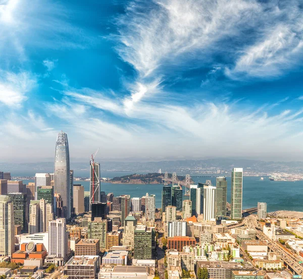Légi Felvétel San Francisco Városára Egy Szép Nyári Napon — Stock Fotó