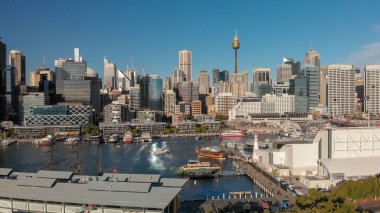 Sydney, Avustralya - 19 Ağustos 2018: Şehir manzarası havadan görünümden Darling Harbour. Sydney her yıl 15 milyon turist çeken.