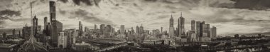Melbourne, Avustralya. Şehir manzarası günbatımı hava Panoraması.