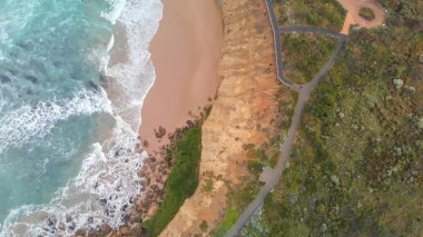 12 Havarinin panoramik hava manzarası güzel bir bahar gündoğumu, Port Campbell Ulusal Parkı, Victoria - Avustralya.