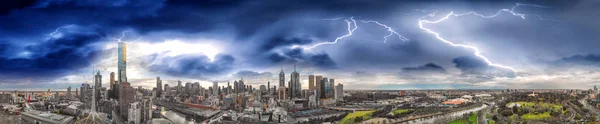 Melbourne Australien Solnedgången Antenn Panorama Över Stadssilhuetten Storm — Stockfoto