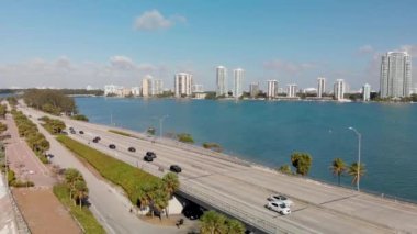 Rickenbacker geçidi havadan görünümü güzel güneşli bir günde.