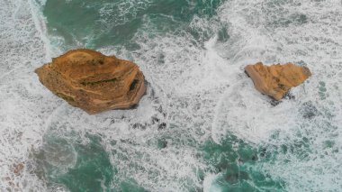 12 Havarinin panoramik hava manzarası güzel bir bahar gündoğumu, Port Campbell Ulusal Parkı, Victoria - Avustralya.