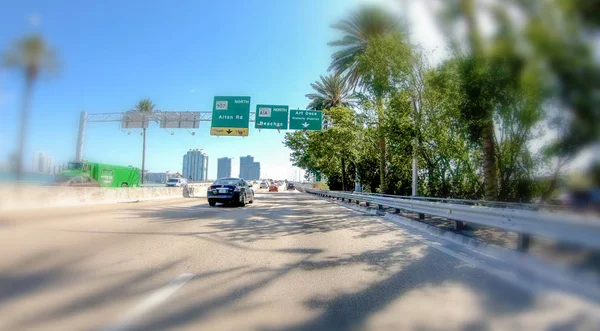 Miami March 2018 Macartur Causeway Terlihat Dari Mobil Yang Berjalan — Stok Foto