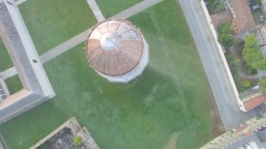 Ek yükü hava panoramik mucizeler meydanında Pisa, İtalya. Video