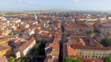 Ek yükü hava panoramik Pisa, İtalya. Video
