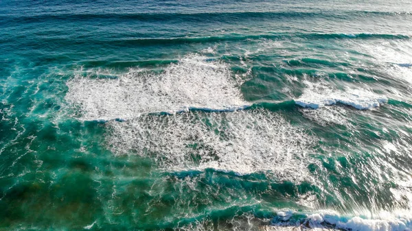 Океанські Хвилі Над Повітряним Видом Сонячний День — стокове фото