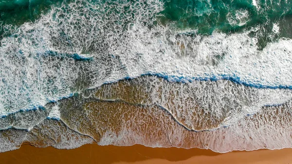 Вид Зверху Вниз Морські Хвилі Красивому Заході Сонця — стокове фото