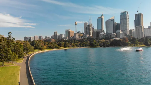 澳大利亚悉尼 城市海港与建筑物和海湾的鸟瞰图 — 图库照片