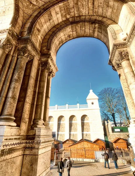 Paříž Francie Prosinec 2012 Turisté Navštěvují Čtvrti Montmartre Město Přitahuje — Stock fotografie