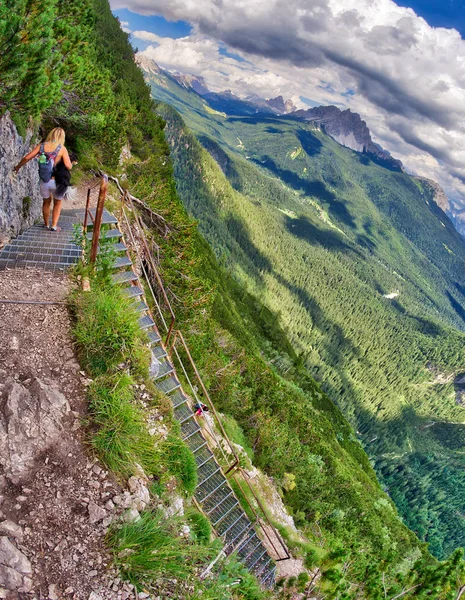 夏季意大利阿尔卑斯山 — 图库照片