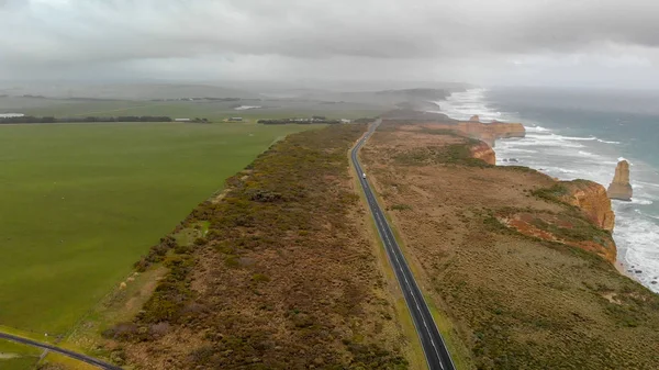 十二使徒 嵐の日にオーストラリア空撮に沿ってグレートオー シャン ロード — ストック写真