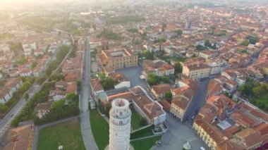 Ek yükü hava panoramik mucizeler meydanında Pisa, İtalya. Video