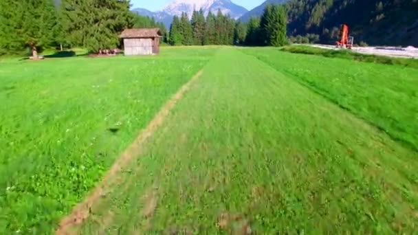 Vue Aérienne Belle Cabane Montagne Vidéo — Video