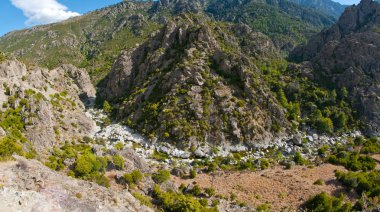 dağlar ve vadiler corsica