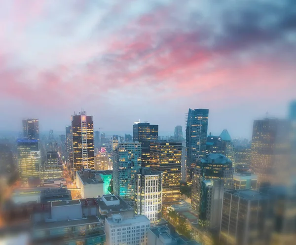 Gece Şehir Çatı British Columbia Kanada Vancouver Gökdelenlerin Havadan Görünümü — Stok fotoğraf